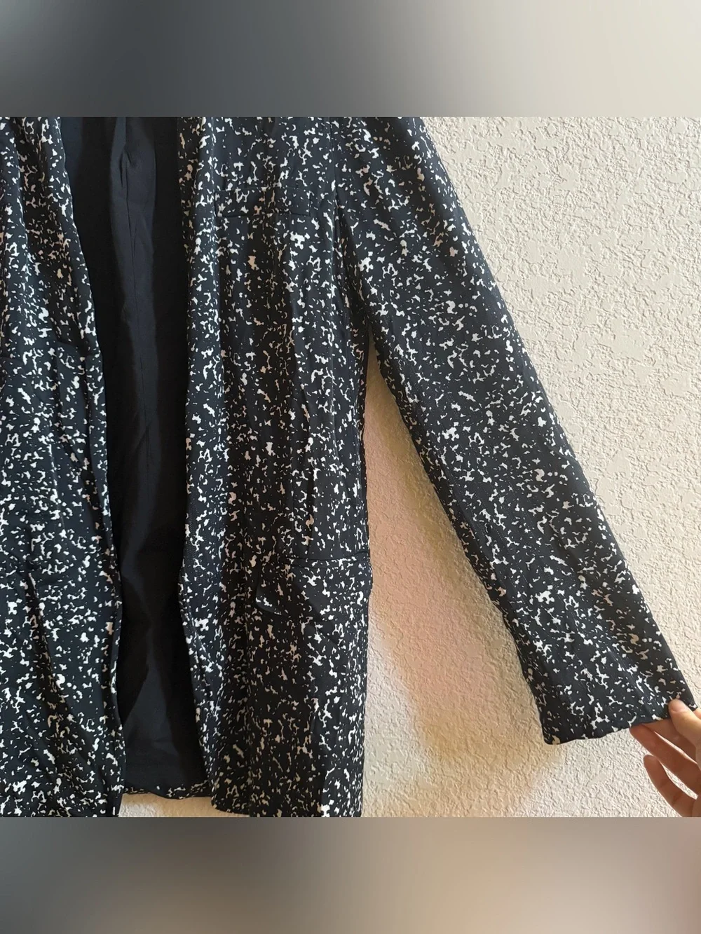 Diane Von Furstenberg Silk Blend Crepe Jacket Blazer Size 6 Black White Designer